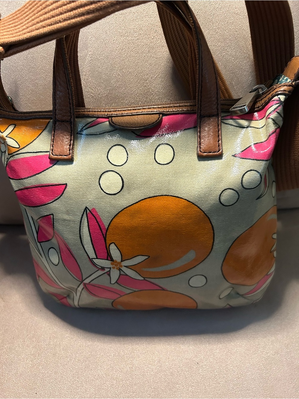 Fossil Key-Per Floral Orange & Pink Coated Canvas Shoulder Bag with Tan Straps - Picture 3 of 10